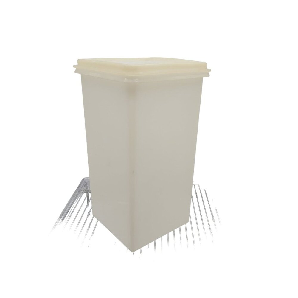 Tupperware White Cracker keeper Vintage 1960s
